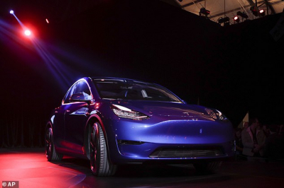 #OK! Tesla-მ ახალი ელექტრომობილის პრეზენტაცია გამართა