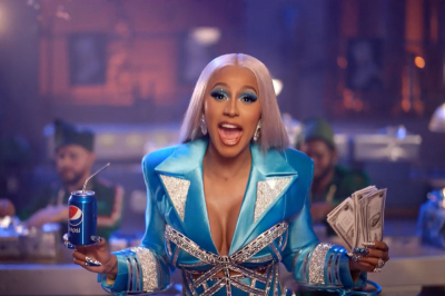 #OK! Cardi B-მ სახლი საახალწლოდ მორთო! ნახეთ ვარსკვლავის სადღესასწაულო დეკორაციები!