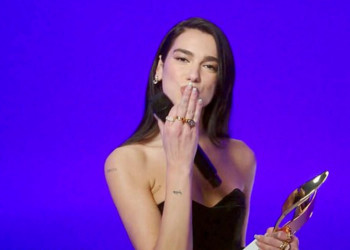 #OK! დუა ლიპა Giambattista Valli-ს კაბას ირგებს! მომღერალი Women In Music-ის დაჯილდოებაზე!