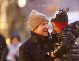 #OK! ბრედლი კუპერისა და მისი ქალიშვილის - ლეას ზღაპრული გასეირნება თოვლიან ნიუ-იორკში 