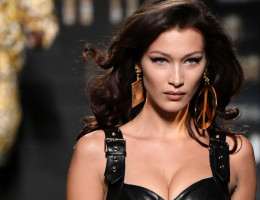 #OK! ბელა ჰადიდი Versace-ს ახალ სარეკლამო რგოლში (ვიდეო) 